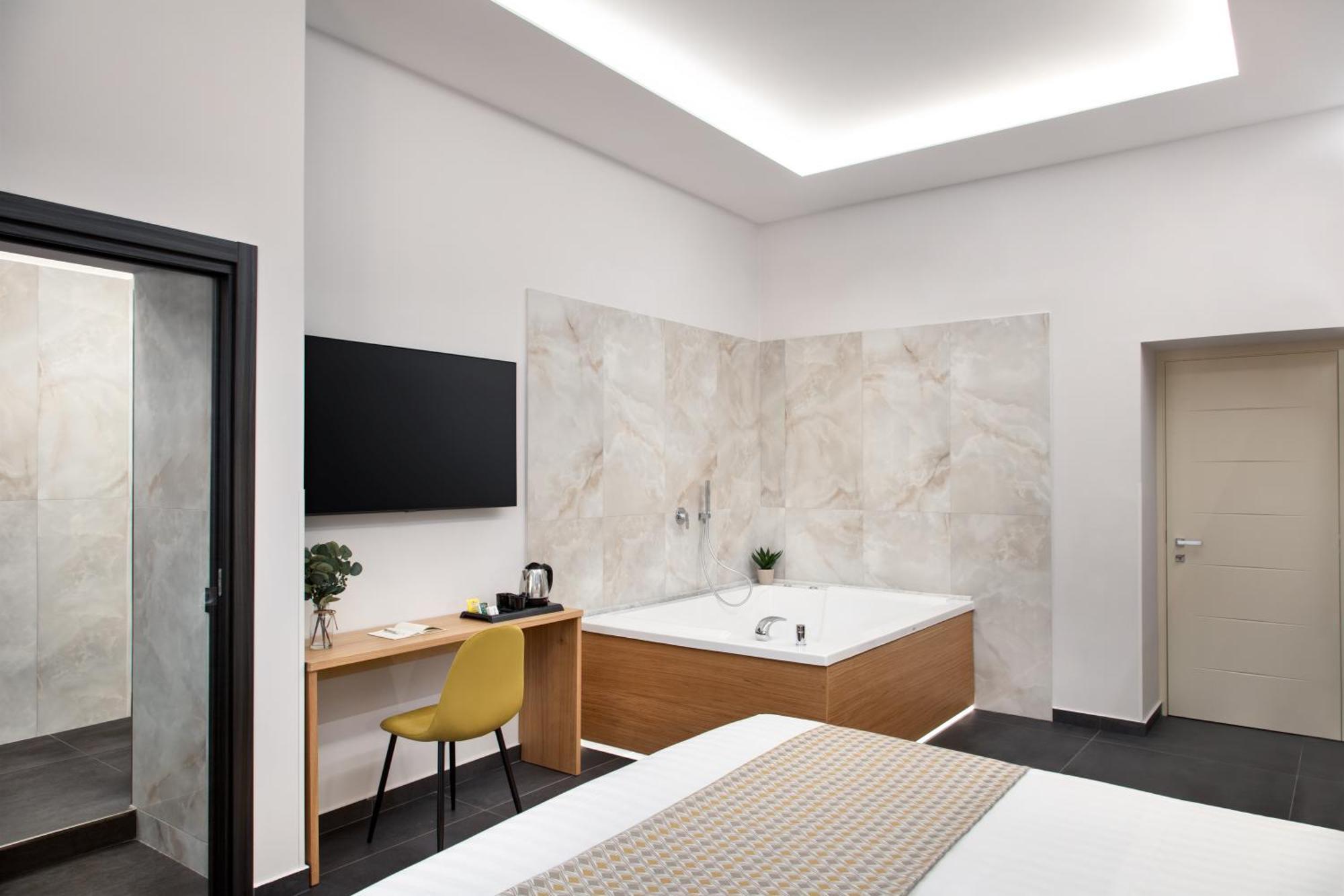 Main - Duomo Hotel Napoli Ngoại thất bức ảnh