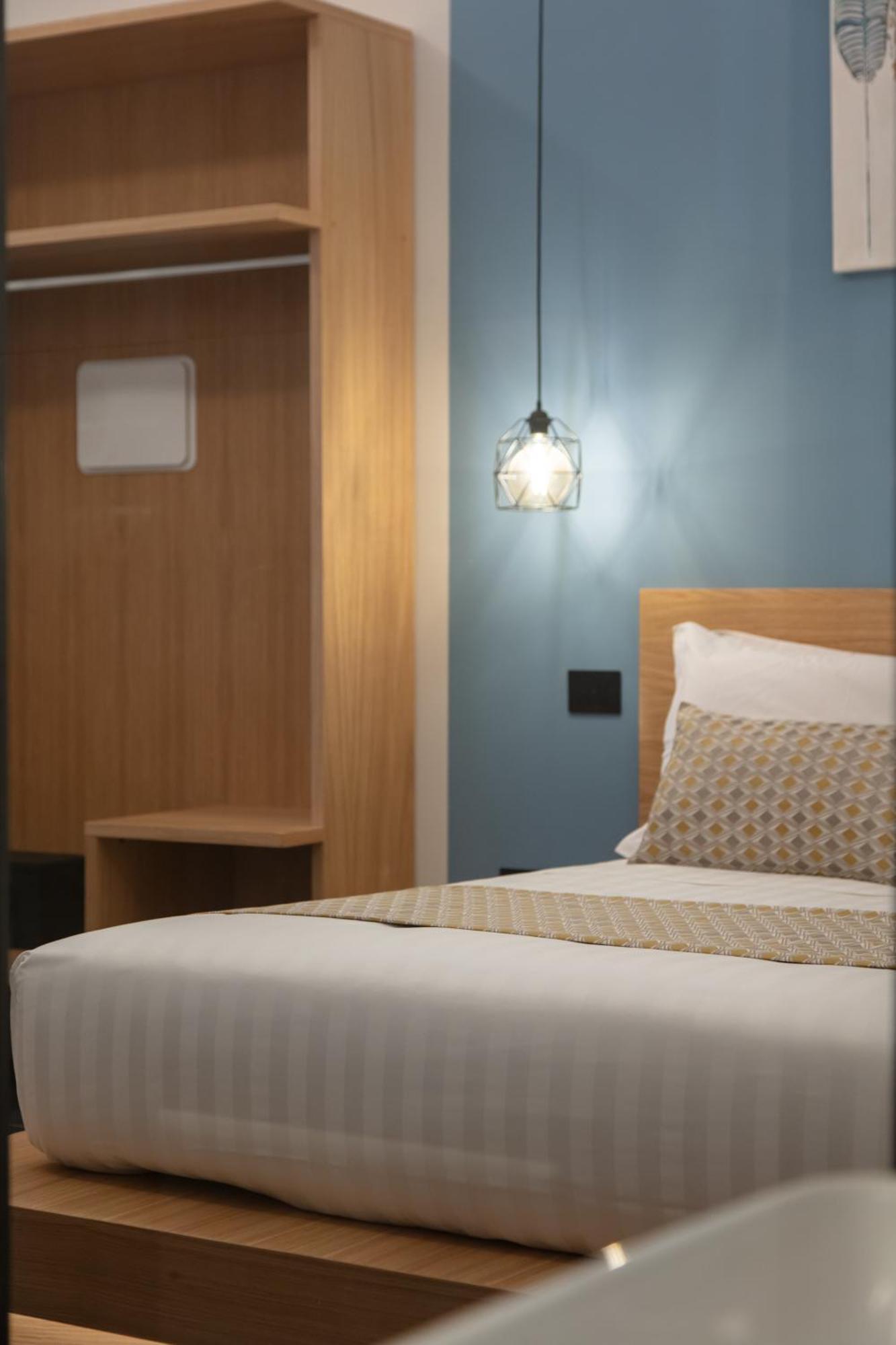 Main - Duomo Hotel Napoli Ngoại thất bức ảnh