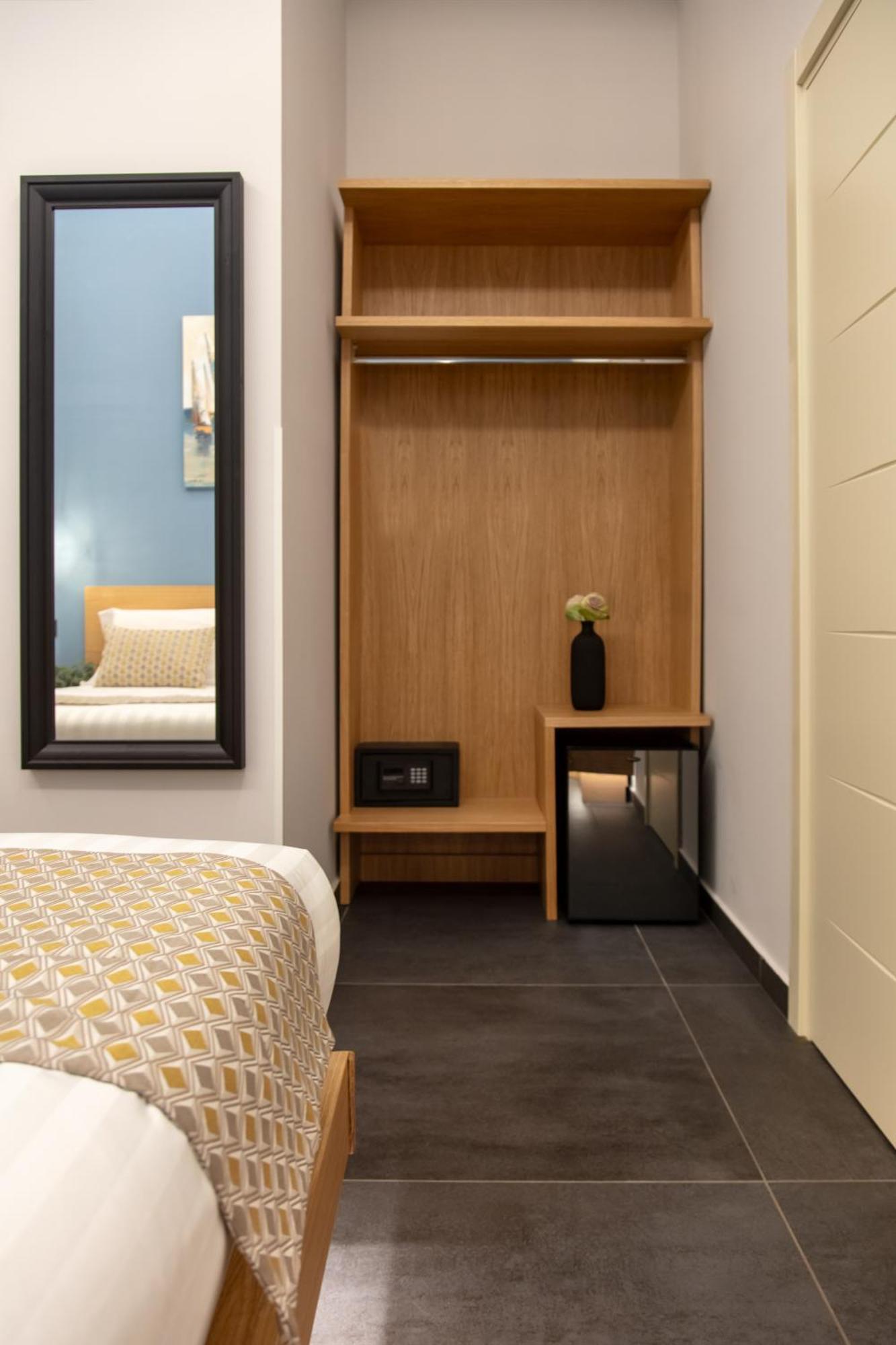 Main - Duomo Hotel Napoli Ngoại thất bức ảnh